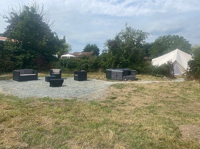 argentonnay-glamping@laferme-salon-de-jardin