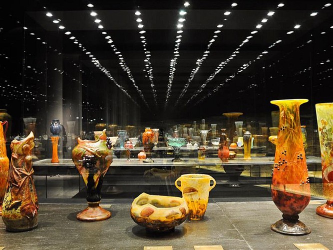 Collection Daum, musée des Beaux-arts, UNESCO, place Stanislas