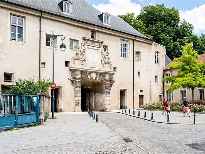 Porte de la Citadelle, Ville Vieille
