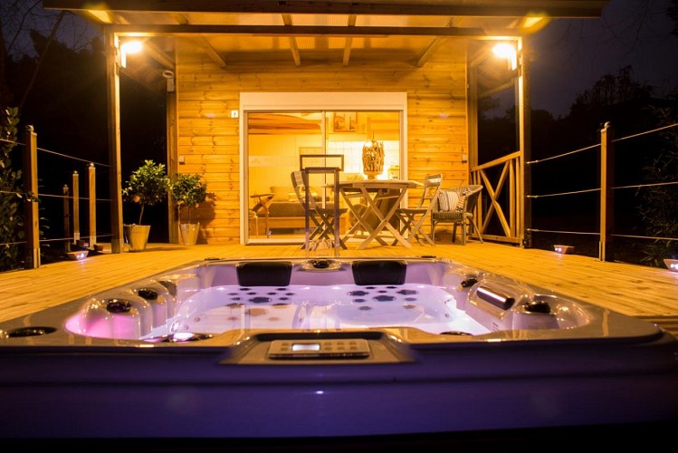 cabane-en-bois-ascain-cabane-spa-marosenia-ttiki-cote-basque--ref--G452046