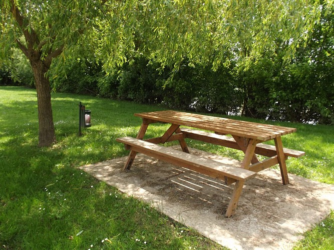 AIRE DE PIQUE NIQUE_1