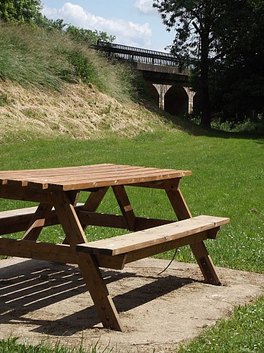 AIRE DE PIQUE NIQUE_2