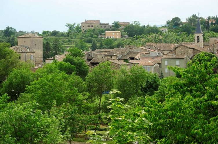 Village d'Uzer