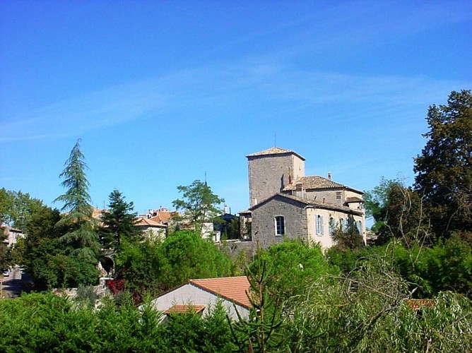Village d'Uzer