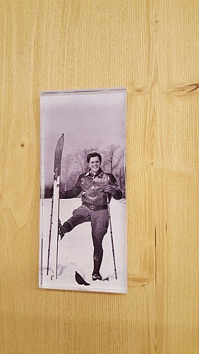 Toilettes publiques maison du tourisme au village