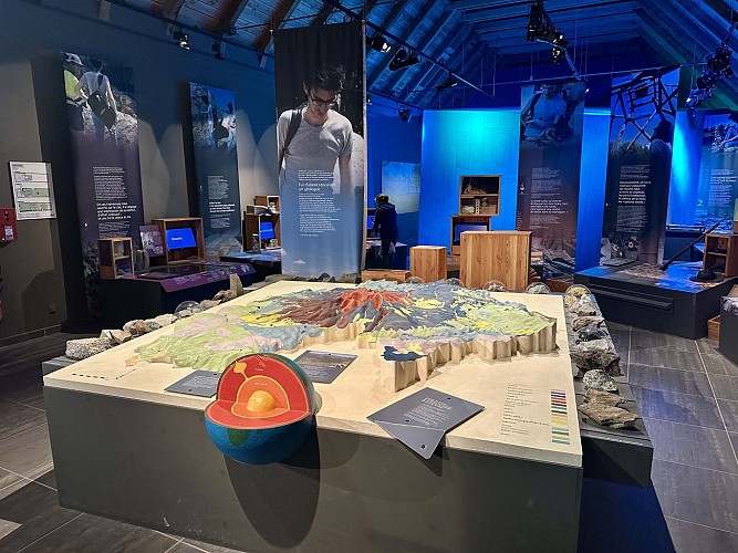 Besucherzentrum in Dienne - Grand Site de France Puy Mary – Volcan du Cantal