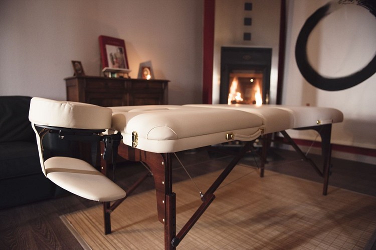 Table de massage à mémoire de forme grand confort, matelas chauffant