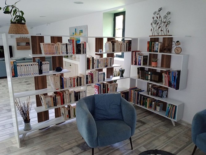 L_Hacienda_bibliothèque