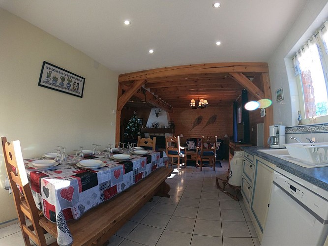 Chalet Moutain Lodge - Salle a manger (2000x1500)