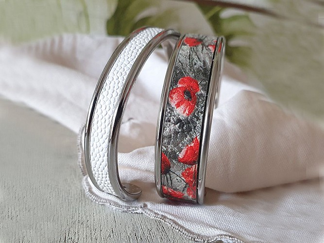 bracelets-cuir-blanc-coquelicots-800x600px