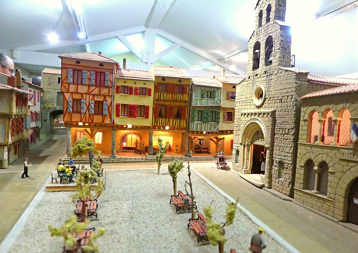 Rail Miniature Castrais