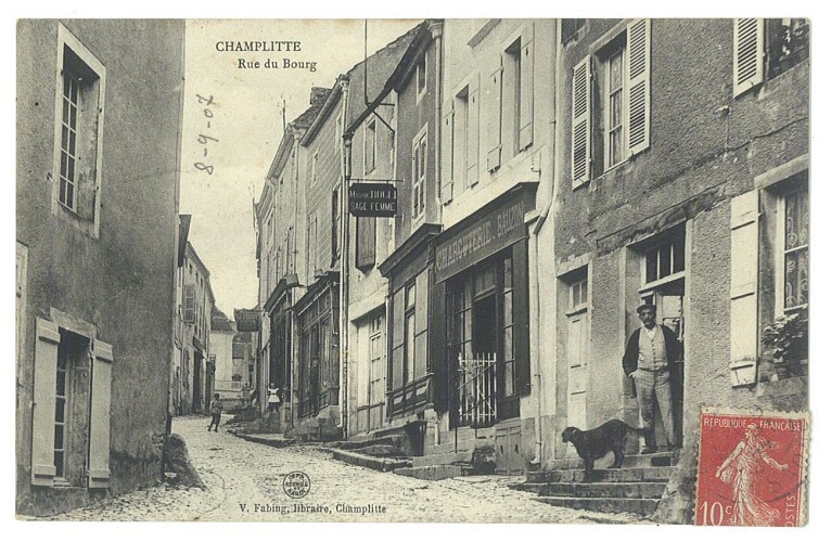 VISITE GUIDÉE - Rue du Bourg