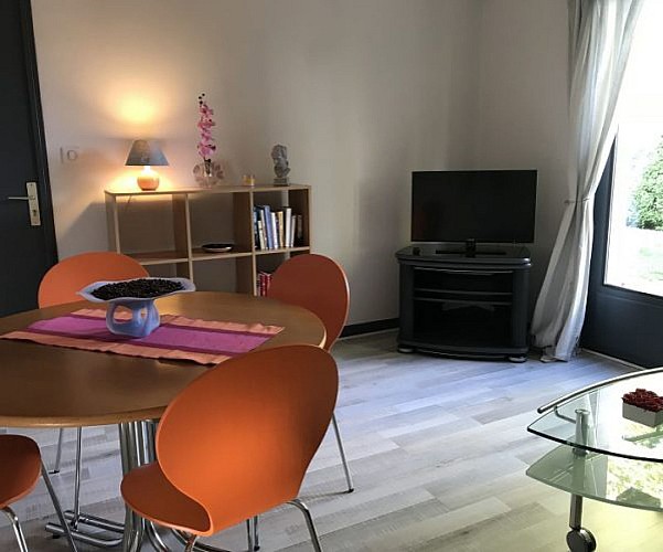 location-curiste-luxeuil-les-bains-petit-600x500