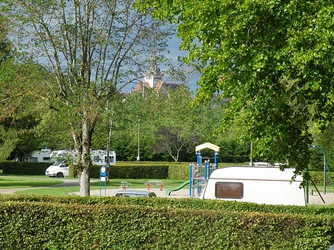 AIRE DE CAMPING-CARS_3