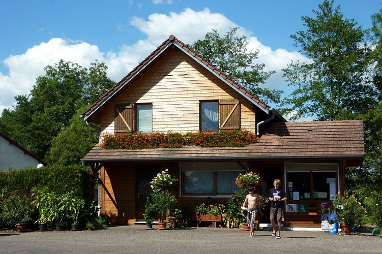CAMPING LE CHAPEAU CHINOIS