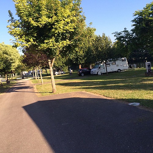 allée principale camping
