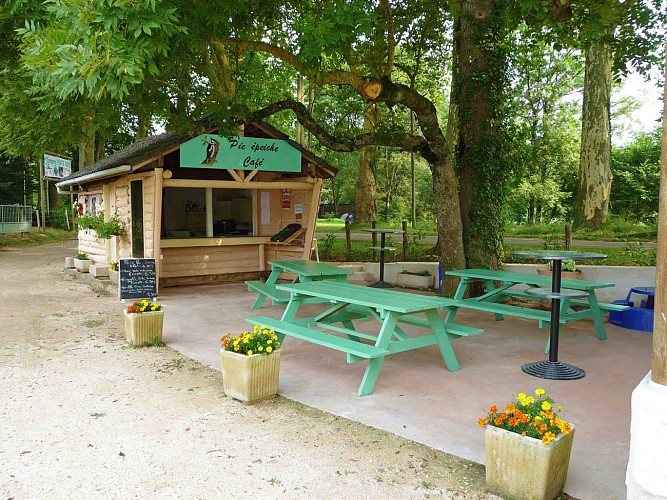 CAMPING VERTE RIVE A CROMARY_6