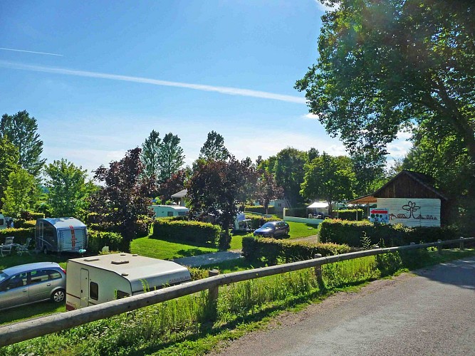 CAMPING VERTE RIVE A CROMARY_8