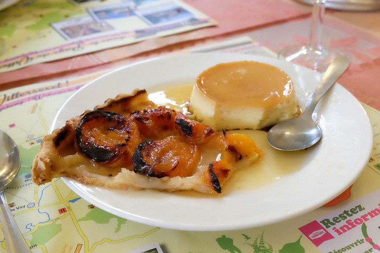 RESTAURANT DE L'HOTEL LES TILLEULS_2