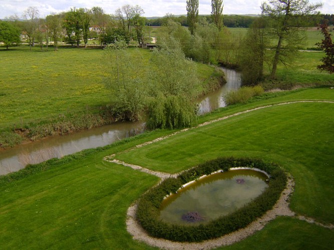 PARC DU CHATEAU DE SAINT- LOUP-NANTOUARD_3