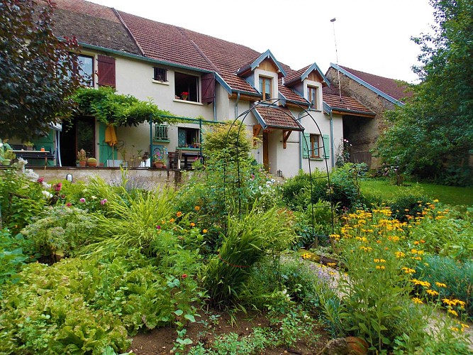 CHAMBRES D'HOTES LE COUCOU A RIOZ_1