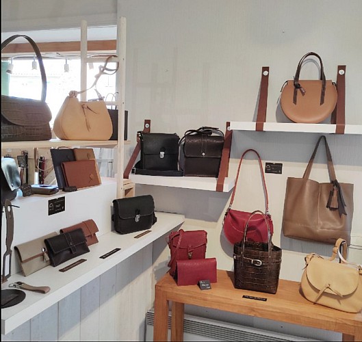 LES CUIRS DE MARTINE