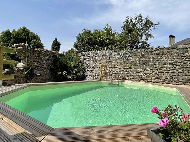 city-break-oloron-sainte-marie-l-auberge-des-3-berets-pau-pays-bearn--ref--G822401