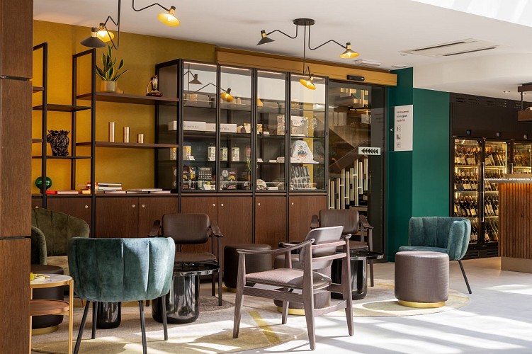 Lucapistone.be-2023-corporate-mahsaintghislain-092