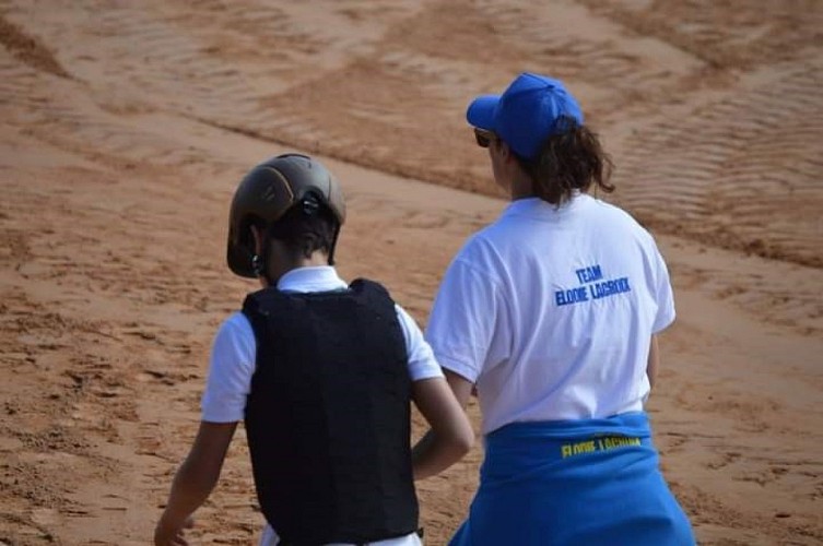 Monitrice équestre indépendante - Elodie Lacroix