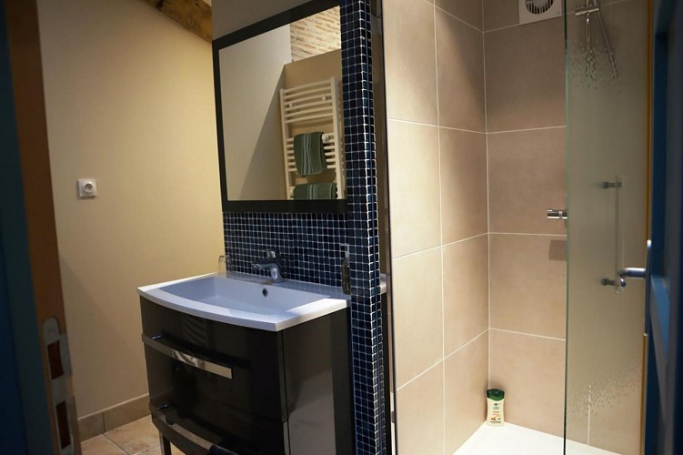 HLOAQU047V50H00P_PasAPas_Roumagne_2410_photo4