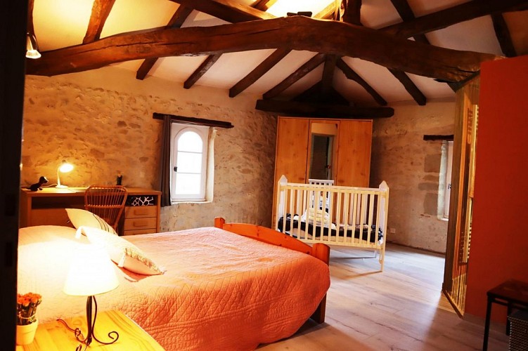 HLOAQU047V50H00P_PasAPas_Roumagne_2410_photo2