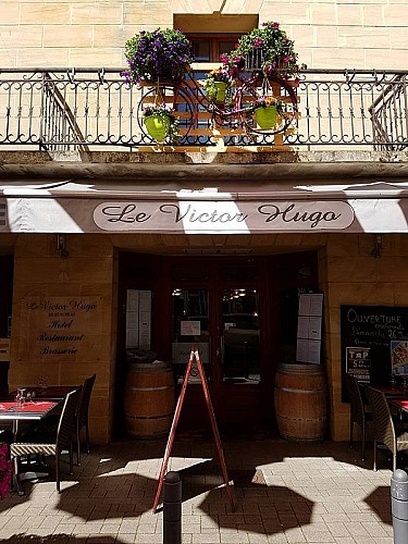 Facade restaurant Le Victor Hugo