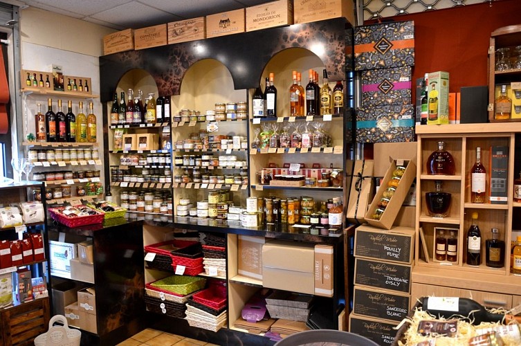 BESSINES Caves de la Gartempe (9)