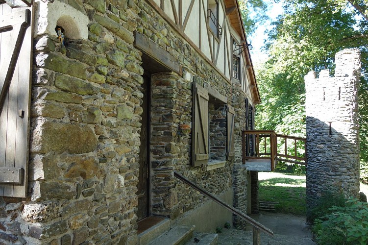 GITE LE MOULIN DE BESSON