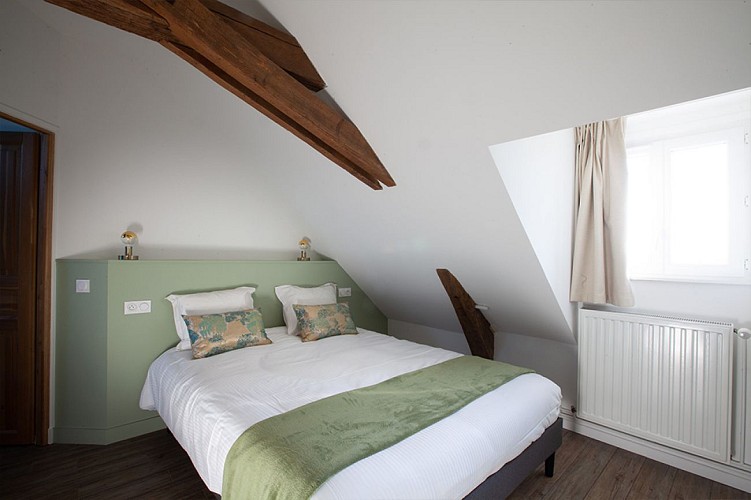 CONFIDENCES-ESCALE À BRISSAC