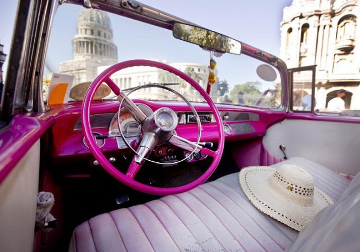 Visite guidée privée de la Havane coloniale en voiture vintage - En français