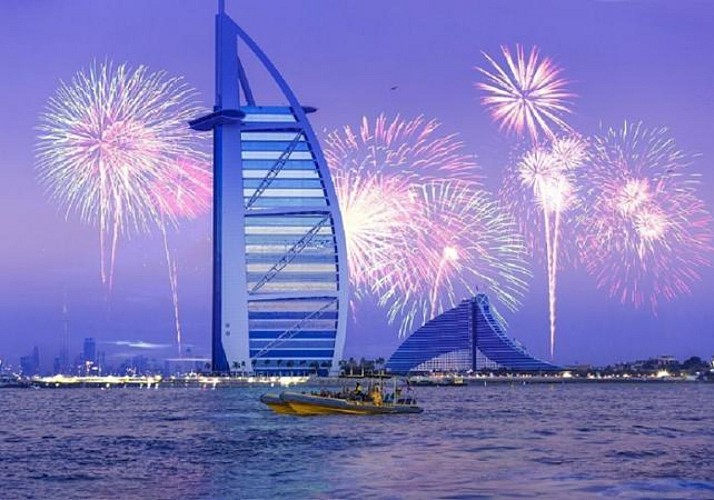 Croisière du Nouvel An et feux d'artifice sur la Marina - Dubai