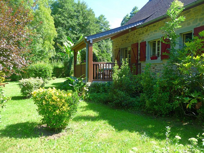 Gite-du-pont-de-pierres---EYSUS---PERNEL-RODOLPHE----DI