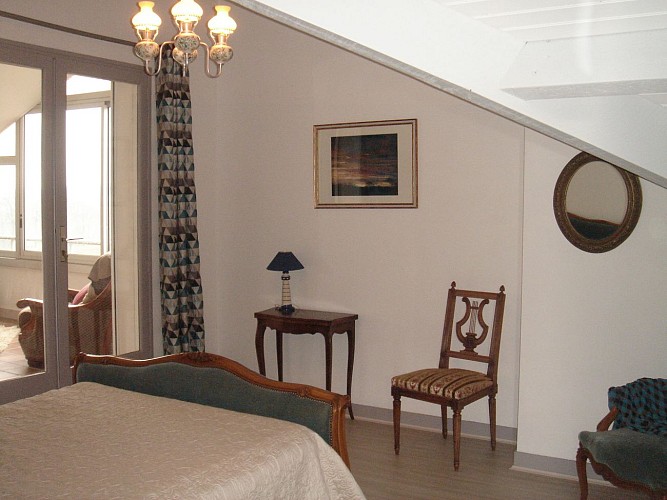 Chambres d'hôtes Rochechouart - Chambre Grange fleurie