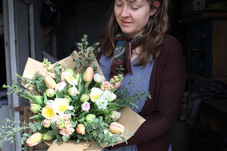 Créations florales et fleurs de saison - La Tige Locale