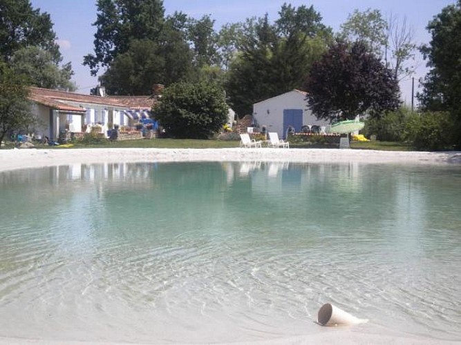 Meublé Côté piscine