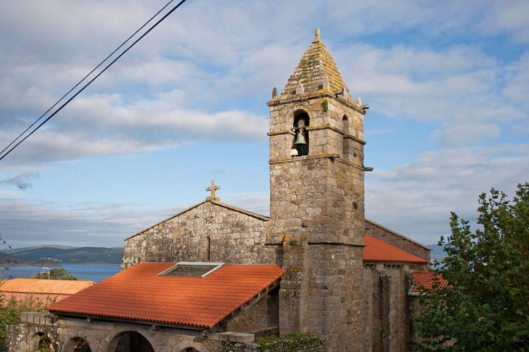 Iglesia parroquial Santa María das Areas