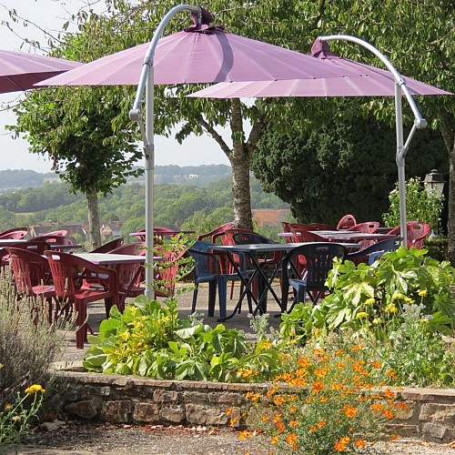 L'Hostellerie du Bourg-d'Hem et le Bistrot des Arts