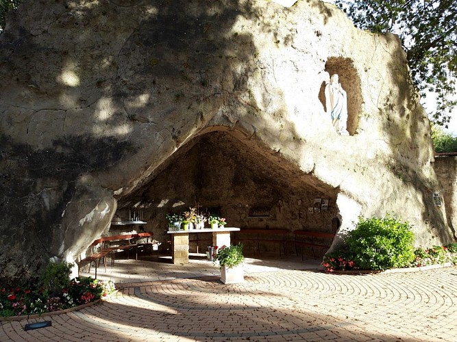 Église Saint-Étienne et orgue
