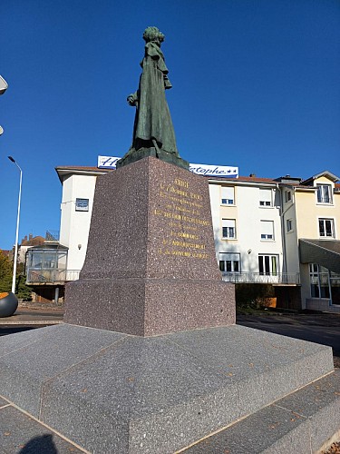 Monument aux morts de 1870 de Neufchâteau