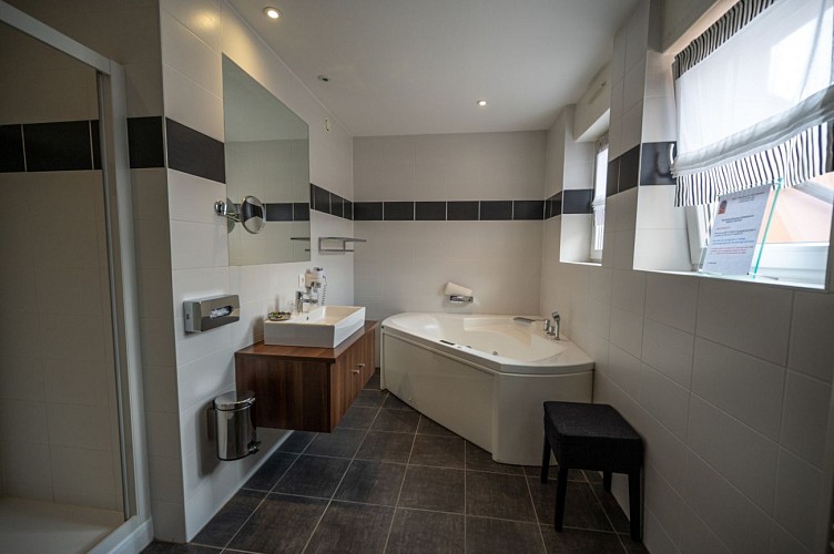 Hôtel-Restaurant La Table Alsacienne à Farébersviller