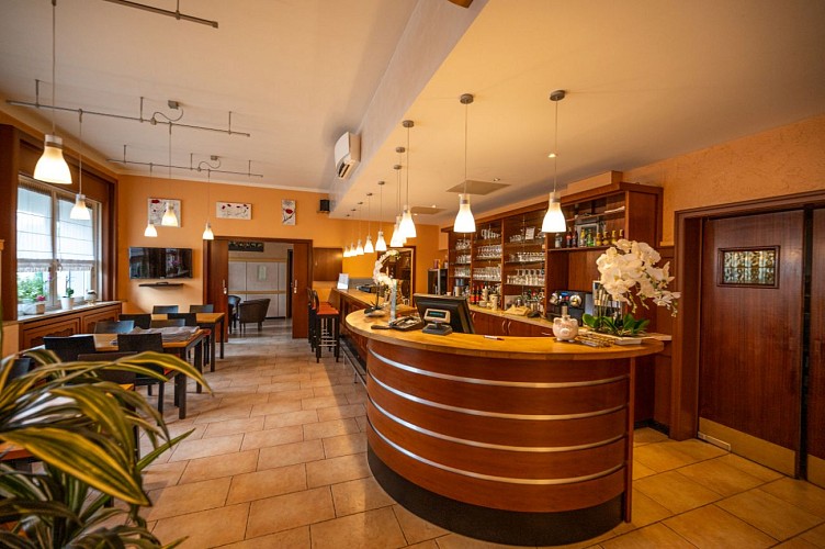 Hôtel-Restaurant La Table Alsacienne à Farébersviller