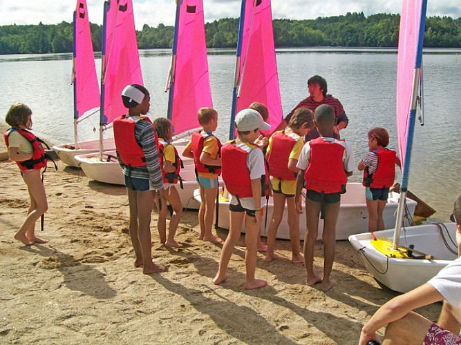 Voile et planche à voile Station Sports Nature Ventadour - Lac de la Valette_2