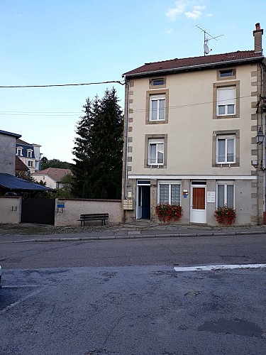 Meublé - à l'Acacia - F1 n°2