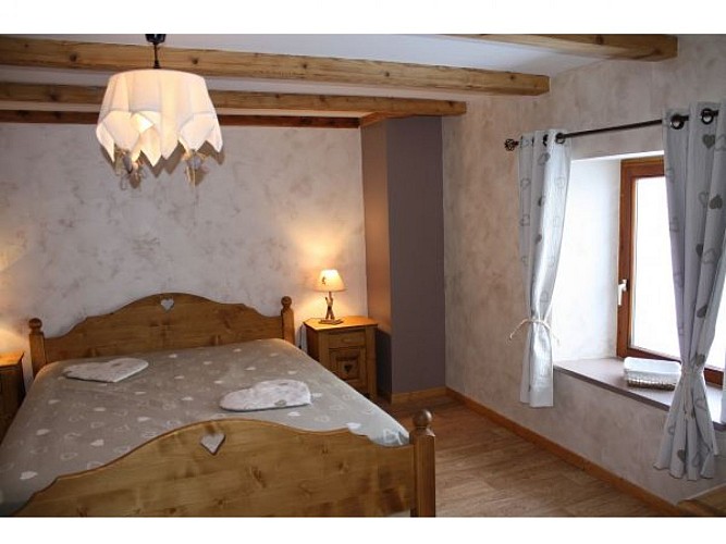 Ferme rénovée 14 personnes gîte de la Ferme des Planches